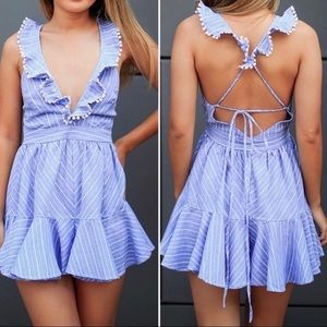 The Vintage Shop ⭐️- Blue and whit stripped Romper!⭐️